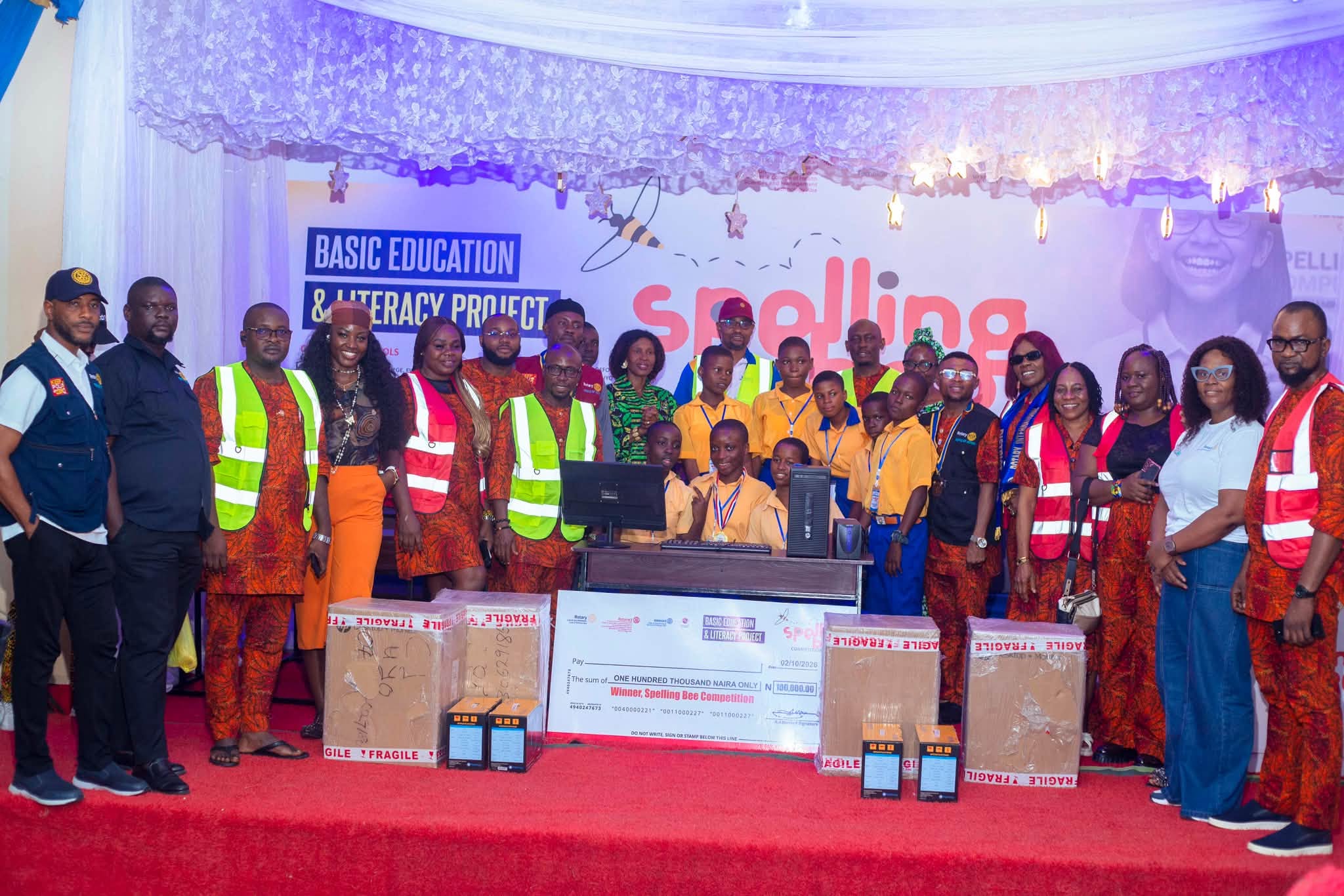 Winners of the Rotary Club of Uyo Metropolis Spelling Bee Competition